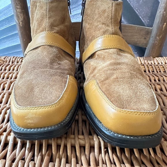 Marco Vicci Boots 10.5 Mustard Tan Suede & Leather Ankle Zip Close Strap Detail - Picture 9 of 16
